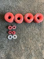 Skateboard Rollen Girl 52mm rot mit Lagern gebraucht