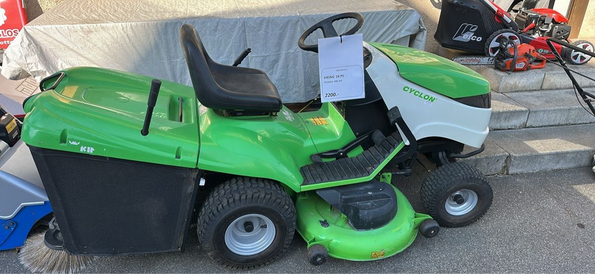 Viking Rasenmäher: Rasentraktor Viking 18 PS – Gebraucht aus Grossdietwil von kawasaki-kfx 1