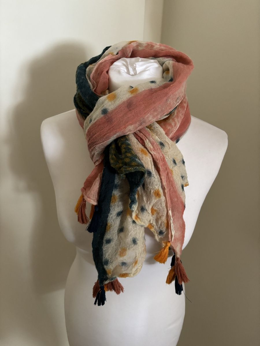 Foulard & Sciarpe: Damenschal! – Usato da Einsiedeln venduto da sum_xm7z 1