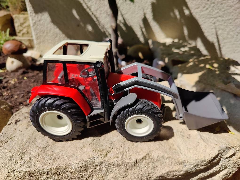 Trattori: Traktor mit Schaufel – Usato da Russikon venduto da Mygae 1