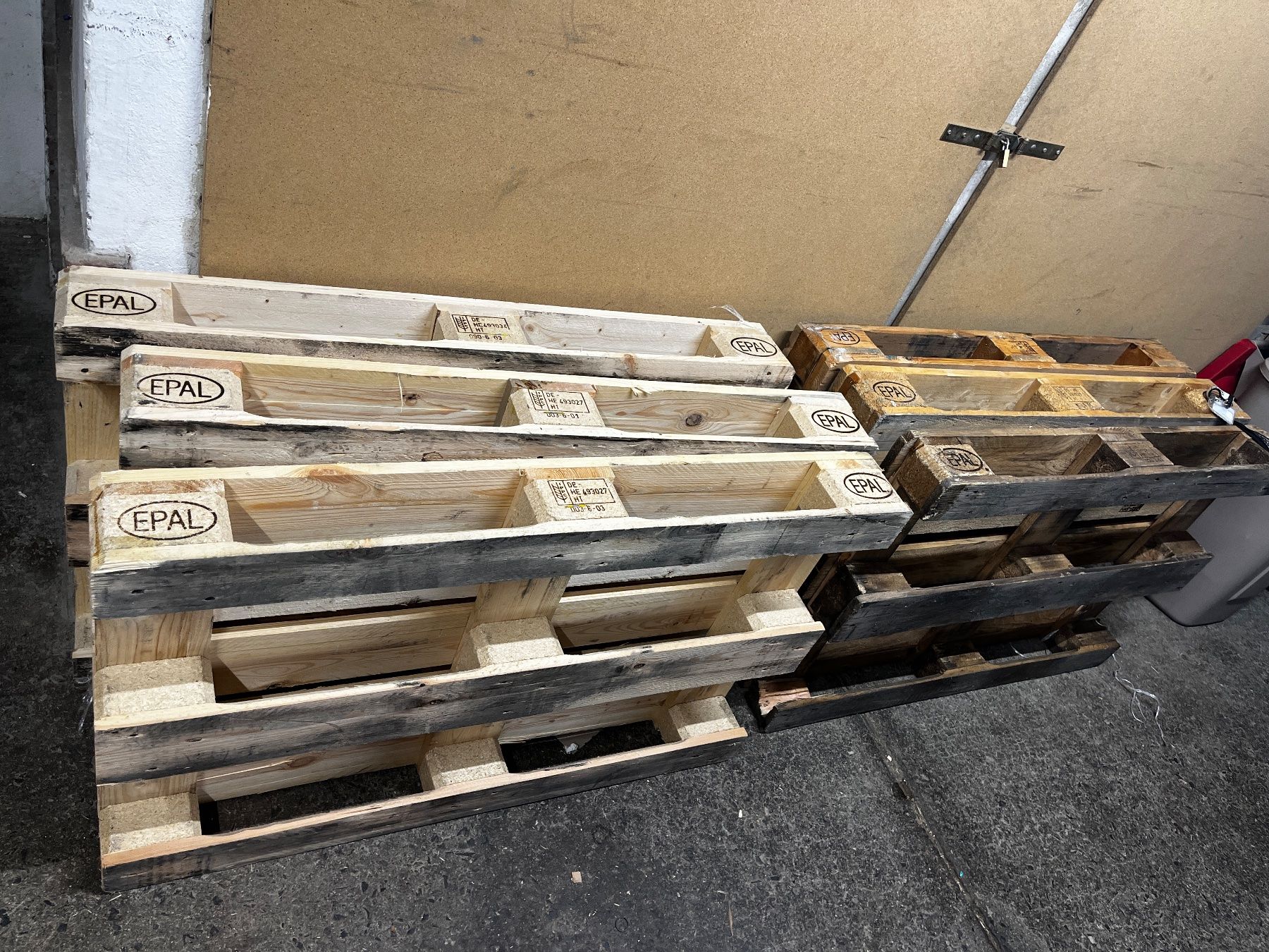 Palettes: Europalette – D'occasion à Bäch SZ par Mastergevin