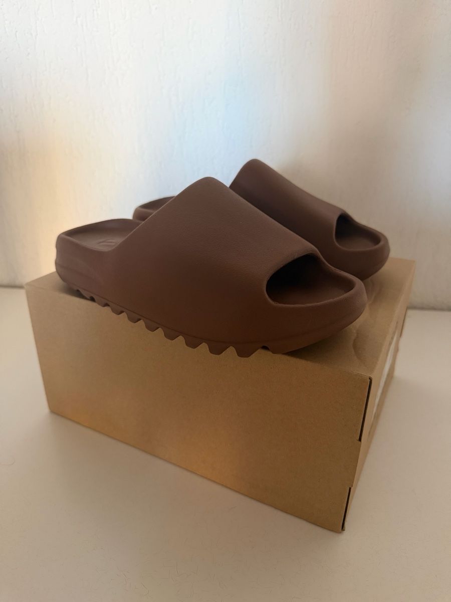 Adidas Scarpe da uomo: Yeezy Slide Flax Brown – Nuovo e nell'imballaggio originale da Dübendorf venduto da Sneaker_Seller 3