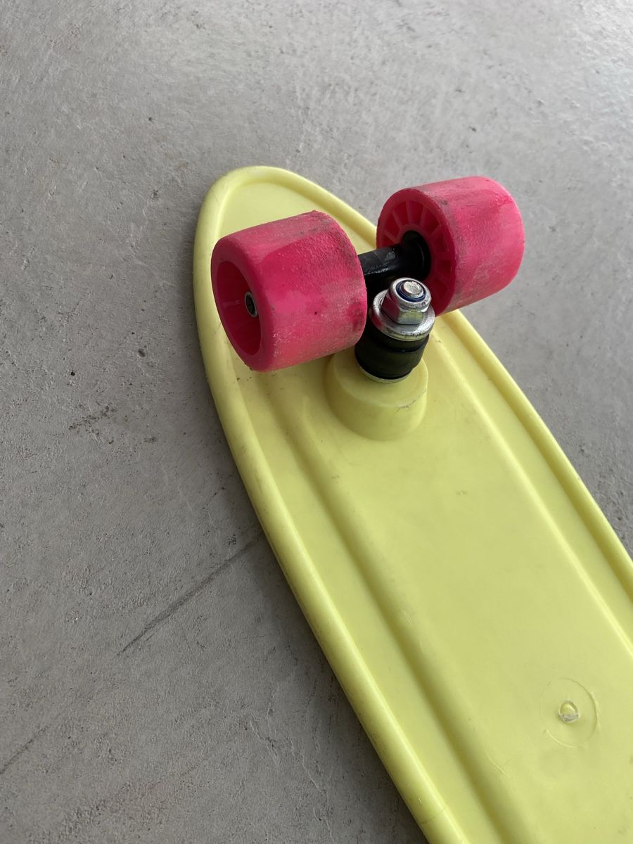 Penny Skateboards Skateboards: Original 80s Skateboard neongelb rosa – Gebraucht aus Zürich von Eves.vintage.element 3