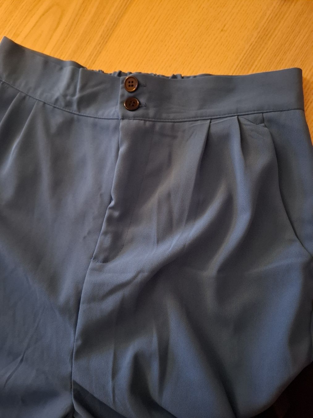 Pantaloni: Pantalon bleu / Blaue Hosen – Usato da Ebikon venduto da Jayjay60123027 1