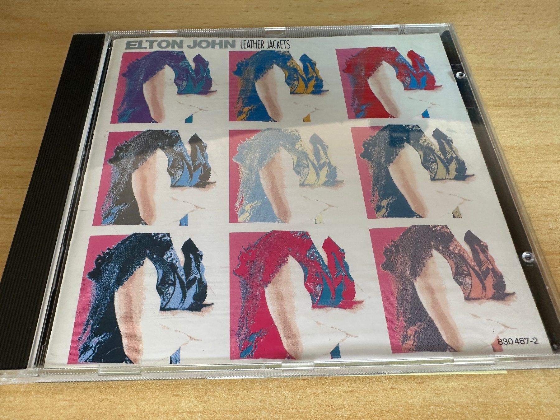 CD: Elton John – Leather Jackets – Usato da Rikon im Tösstal venduto da Alpenmutz