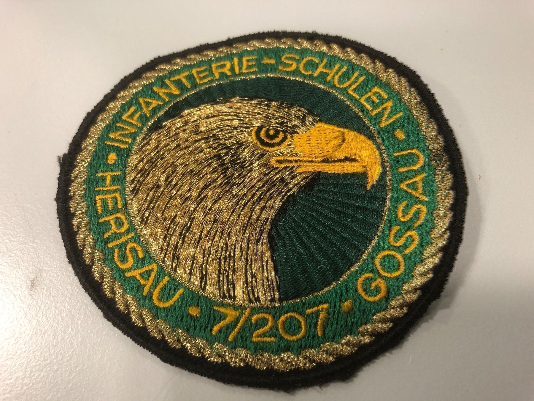 Placchette & Badge: badge abzeichen militär – Usato da Lyss venduto da Schmuggler