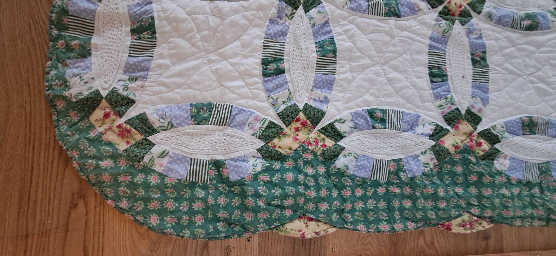 Coperte: Sehr grosser, handgemachter Patchwork Quilt, L 238cm B 220cm – Usato da Chur venduto da Okapi77 4