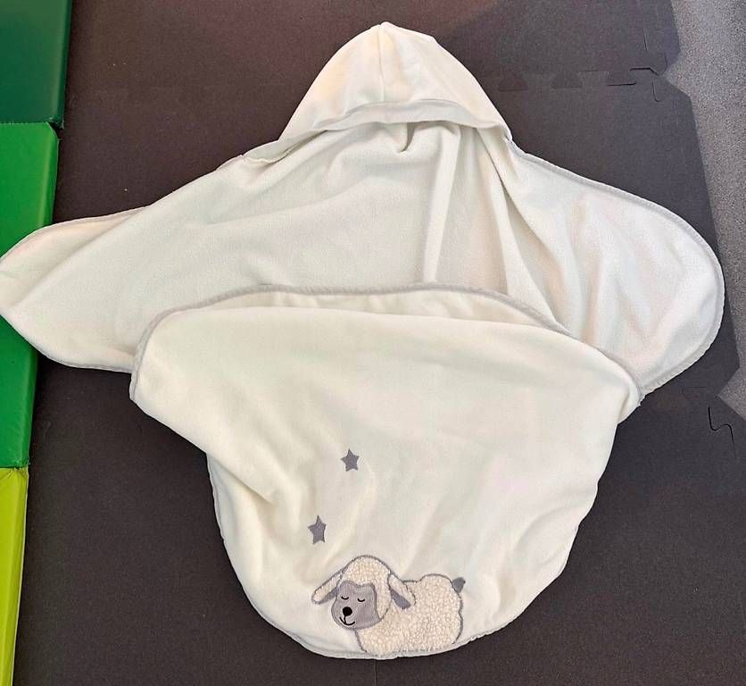 Sacchi a pelo: Einschlagdecke Babyschale – Usato da Brütten venduto da MeiliMil 1