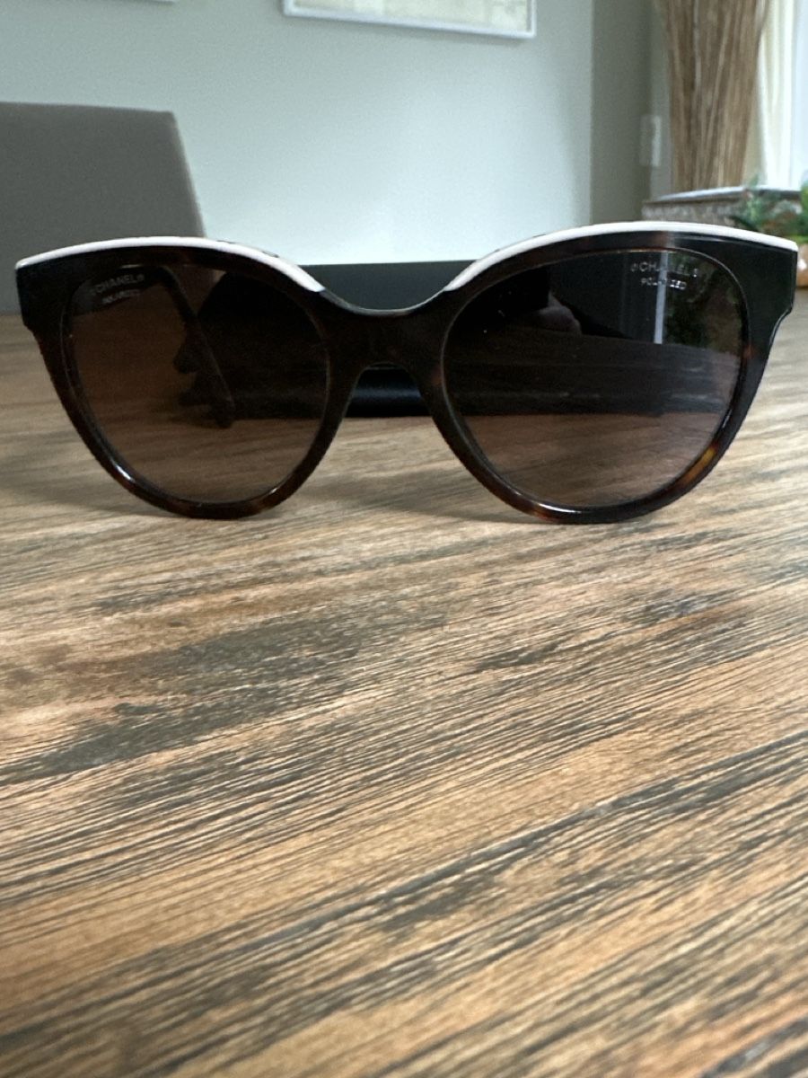 Chanel Occhiali & Lenti: Chanel Sonnenbrille Damen mit Etui – Usato da Zürich venduto da shoppingmandy 2