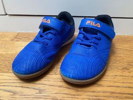 FILA Fussballschuhe Gr 34 Hallenschuhe Sportschuhe