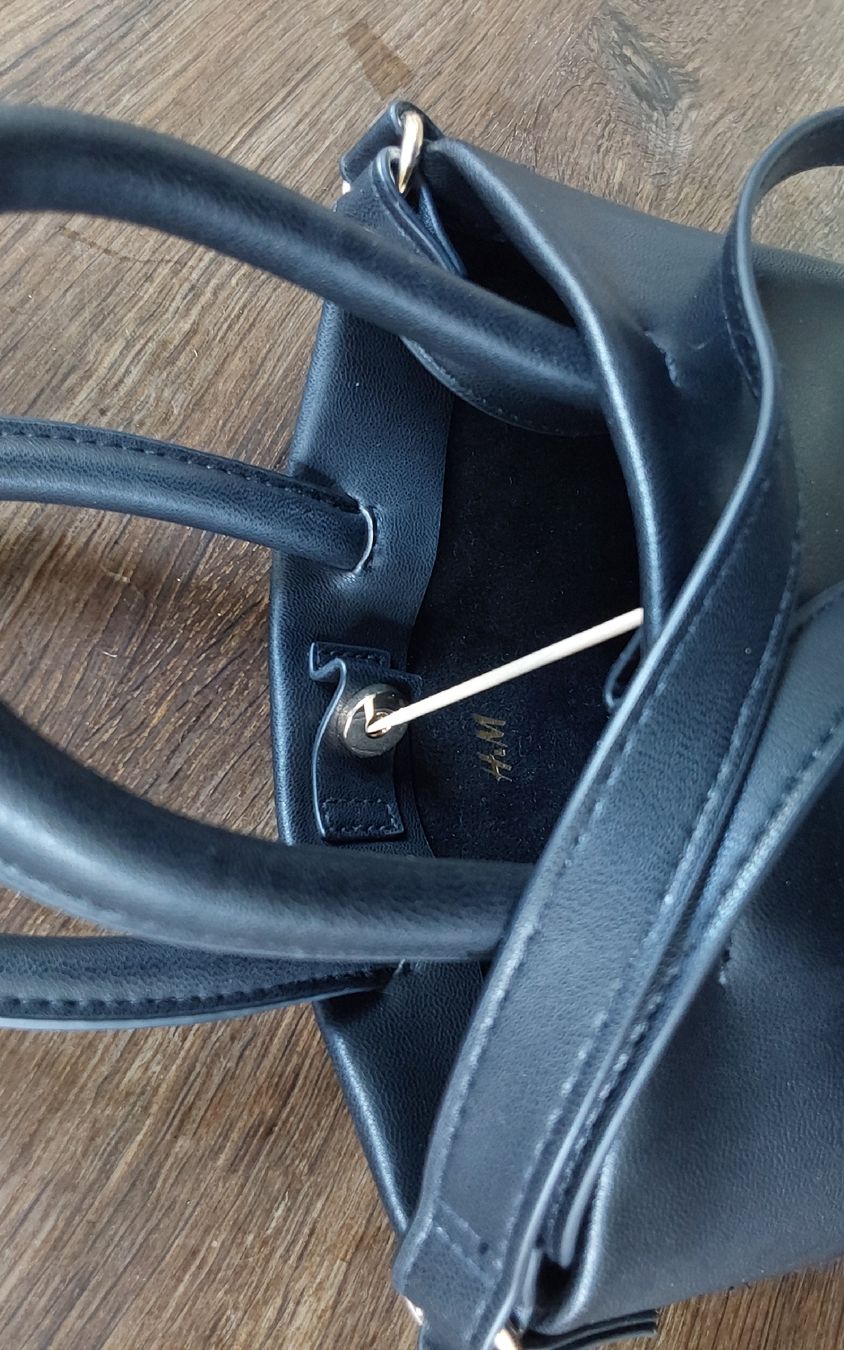 H&M Borse da donna: Handtasche schwarz H&M neu – Nuovo (secondo la descrizione) da Köniz venduto da scopello12 2