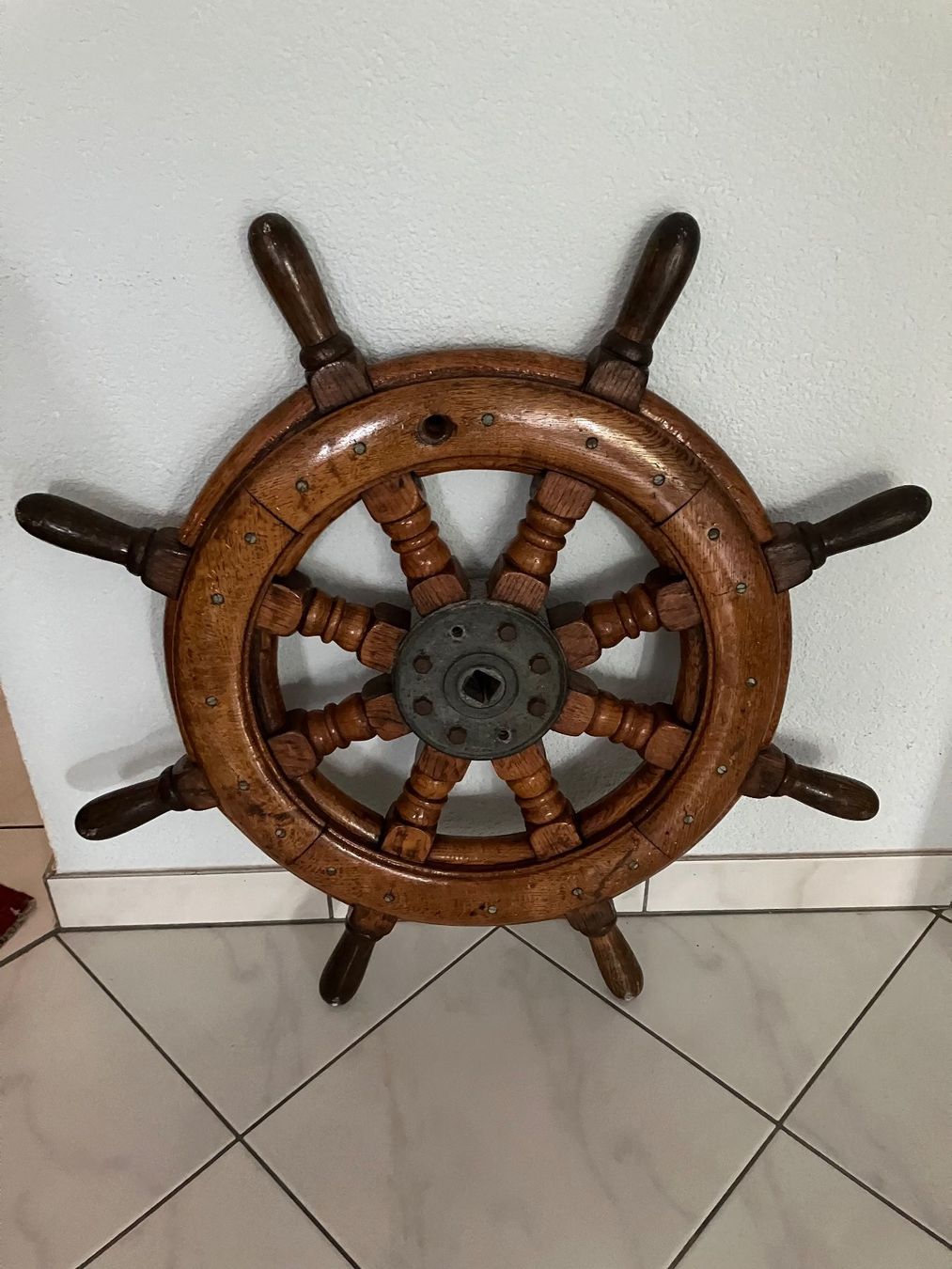 Articoli in legno: Grosses Schiffssteuerrad, Holz, Durchmesser  76 cm – Usato da Frasnacht venduto da Ladymax 1