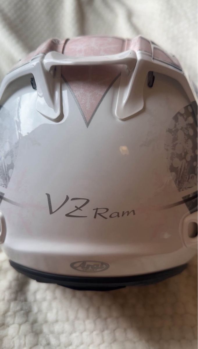 Arai Helme & Visiere: Casque arai snow dome pink – Gebraucht aus Lausanne von yas_jyp2 1