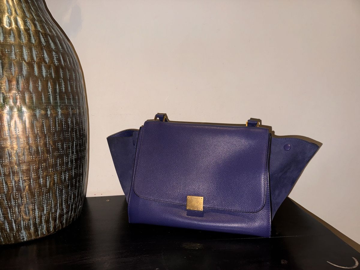 Borse da donna: Céline Trapeze Handtasche Dunkelblau – Usato da Regensdorf venduto da mery26 7