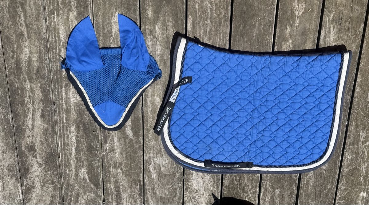 Selle & Accessori: VS Schabracke mit passendem Ohrengarn – Nuovo (secondo la descrizione) da Knonau venduto da jvll