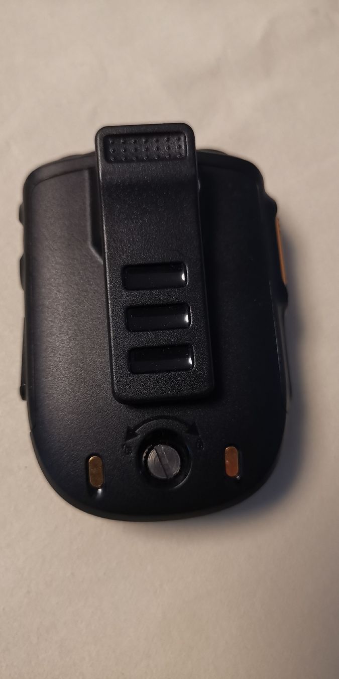 Lautsprecher: ANYSECU, kabelloses Bluetooth Lautsprecher Mikrofon – Neu (gemäss Beschreibung) aus Itingen von schweizersternchen 1