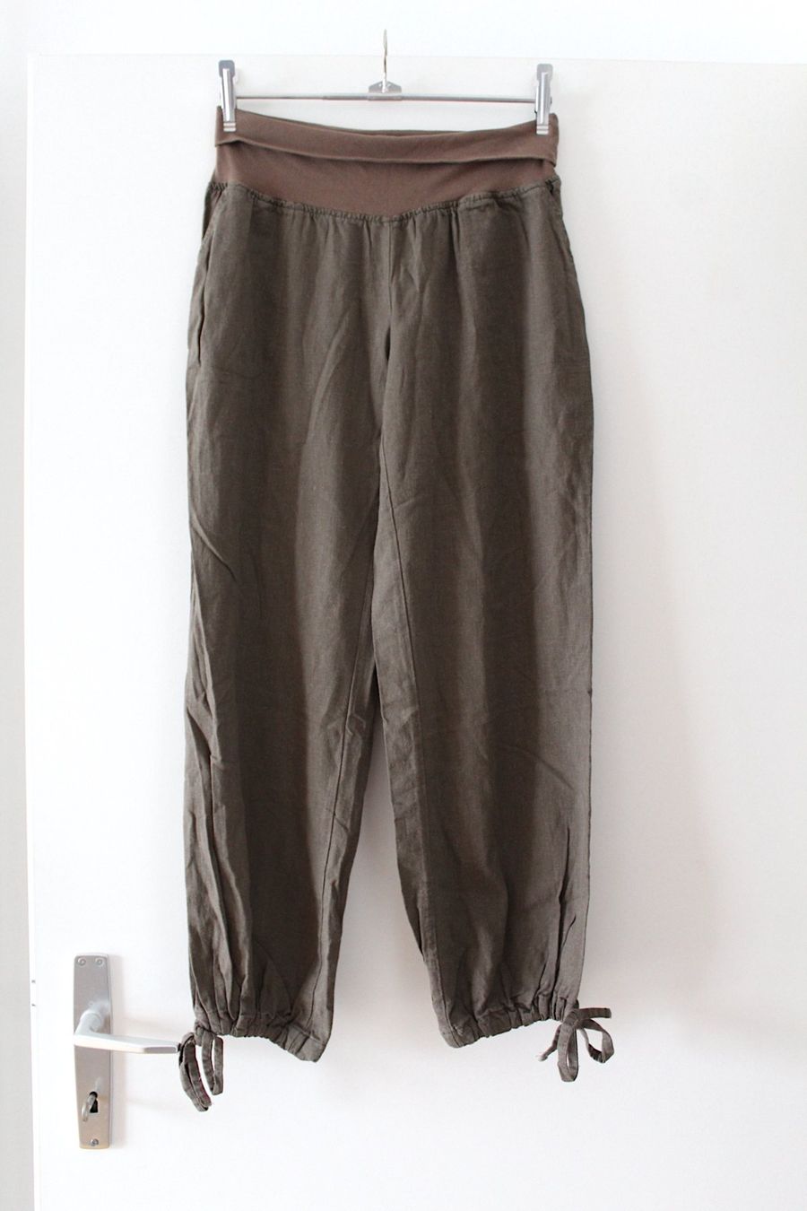 Pantaloni: Leinen Stoff Hose, Gr. M – Usato da Locarno venduto da madame-tus-sauds 2