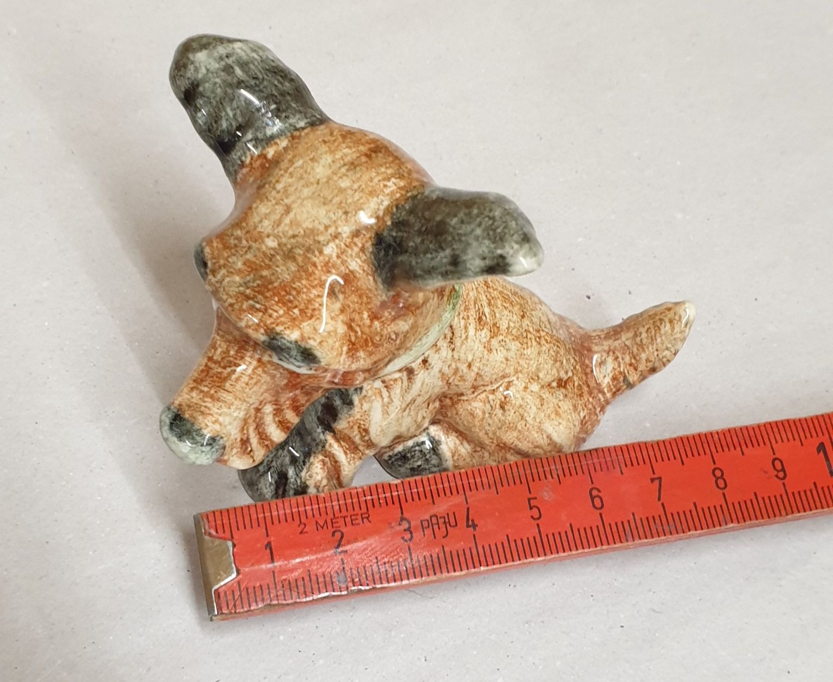 Statuette: Hund nummeriert im Goldscheider Stil – Usato da Emmen venduto da magelan 4