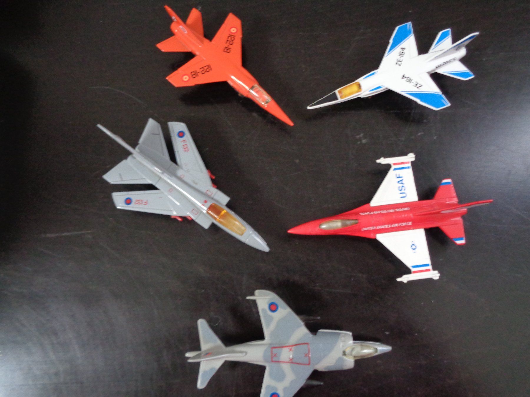 Kit di modellismo & Modellini statici: Modellflugzeug Jet (5 Stk.) – Usato da Langenbruck venduto da Gumsi 3
