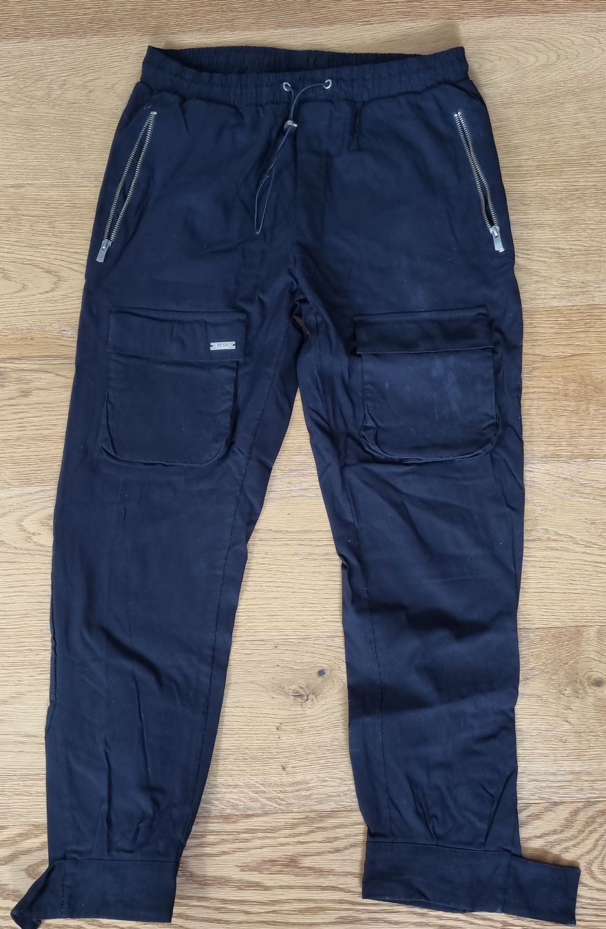 Pesoclo Pantaloni: Peso Cargo Jogger Gr. M – Usato da Turbenthal venduto da Julicardo