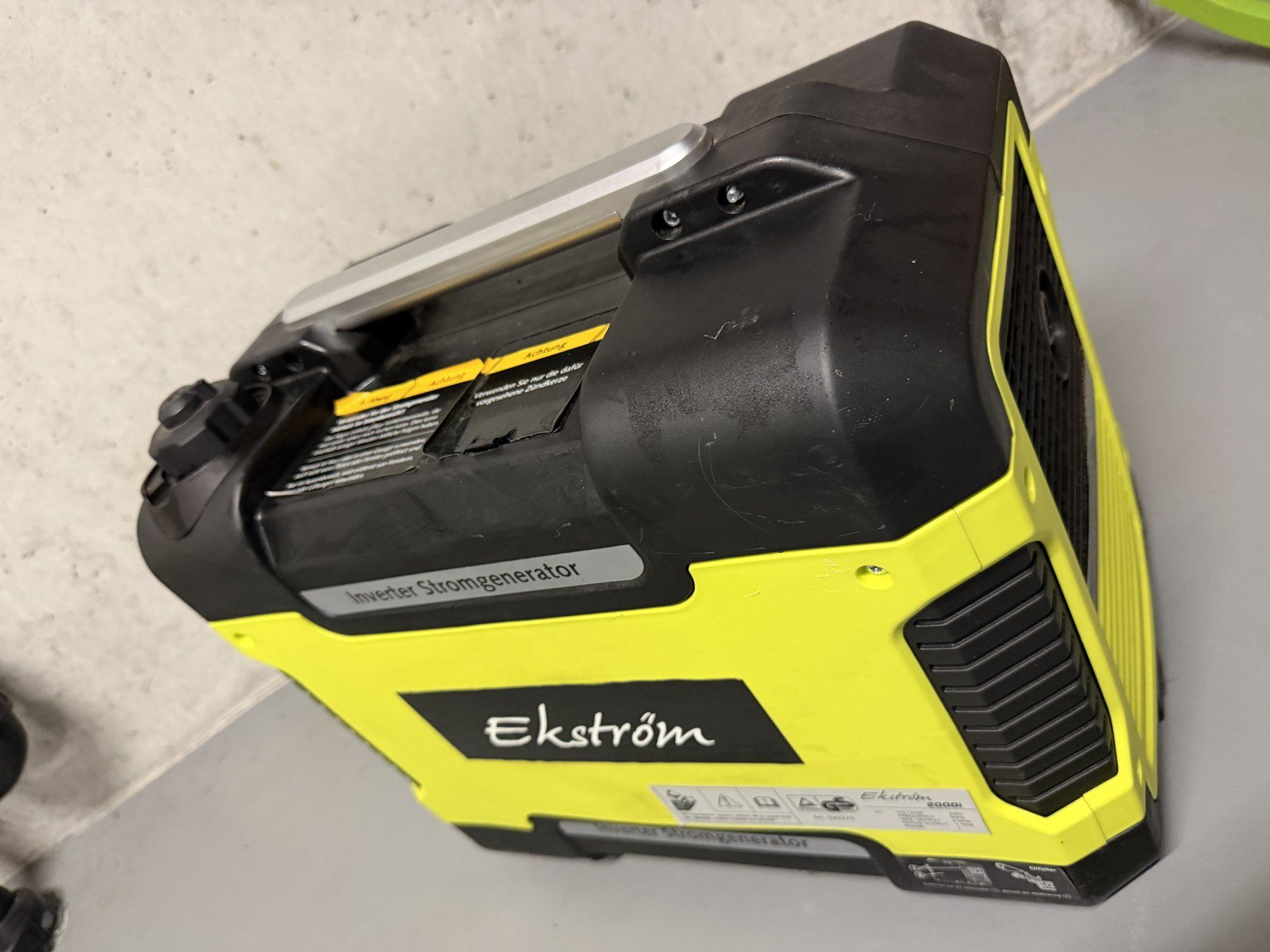 Ekström Generatori di corrente: Ekström Stromgenerator Inverter 2000i 2kW – Usato da Liebefeld venduto da jos_7jb8 3