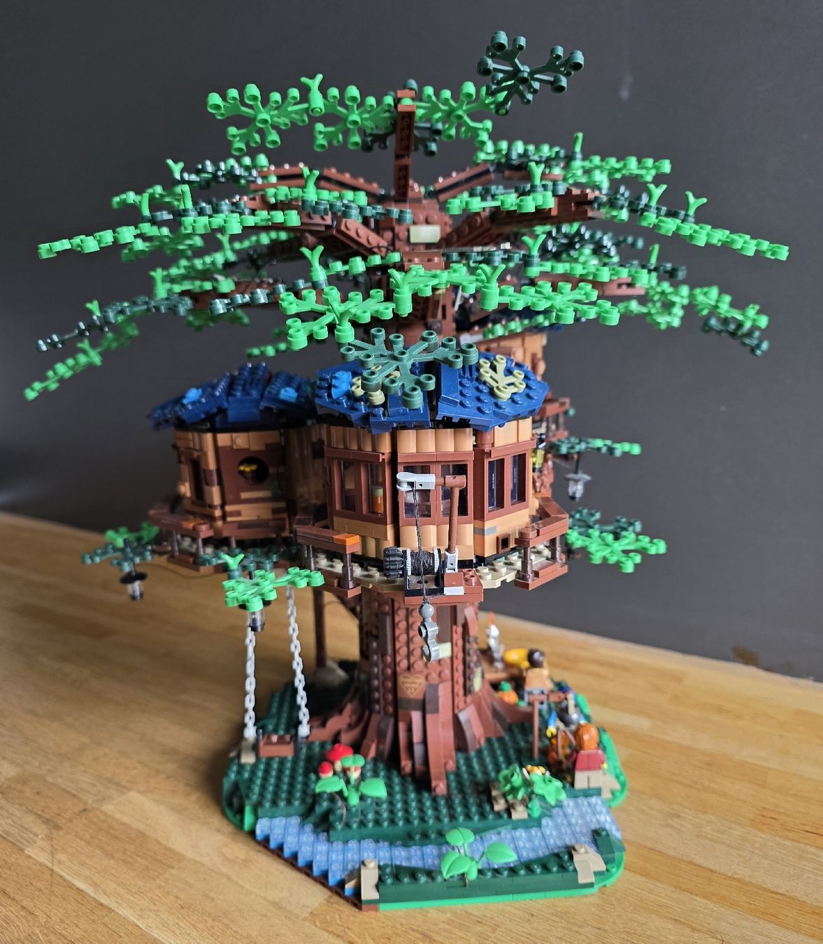 Lego Baukästen: LEGO Ideas Baumhaus 21318 mit Beleuchtung – Gebraucht aus Basel von regnam 6
