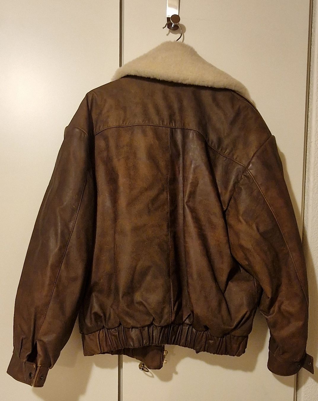Jacken: Braune Vintage Lammfell Lederjacke, Gr. 44 – Gebraucht aus Andermatt von nin_ks9v 4