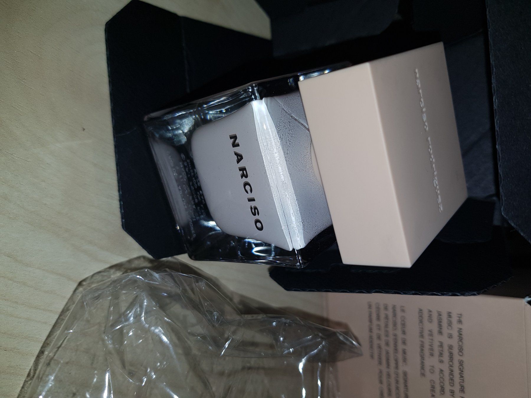 Narciso Rodriguez Profumi & Eau de Toilette: Narciso Rodriguez Poudrèe Neu u.Chloè – Usato da Wetzikon ZH venduto da med_2y76 1