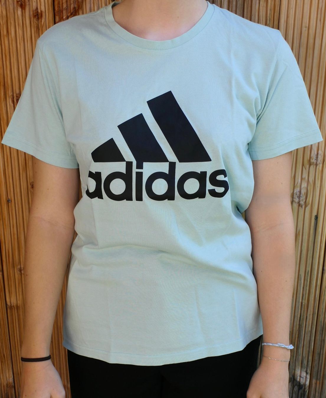 Adidas T-shirts: T-Shirt – D'occasion à Münchenbuchsee par Yothu 1