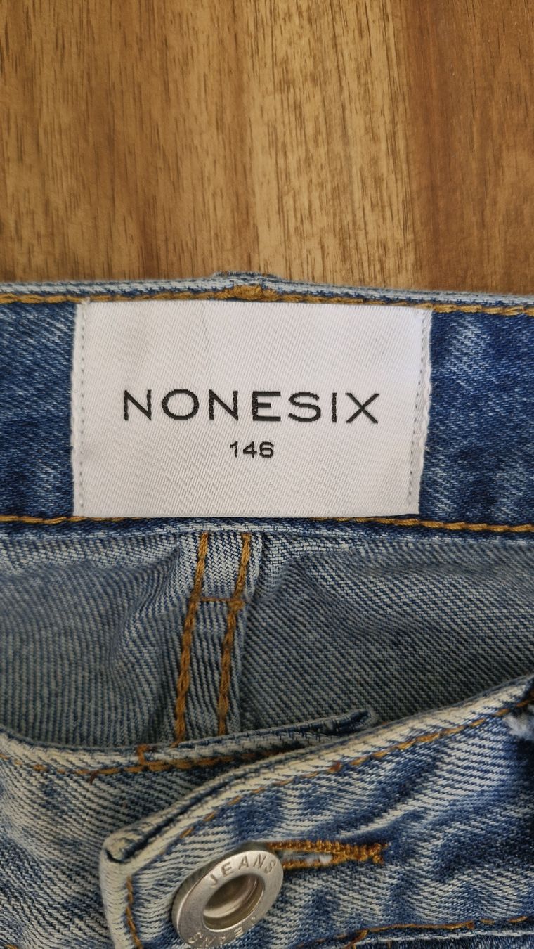 Jeans: NONESIX Jeans – Usato da Fällanden venduto da elia_cicho 2
