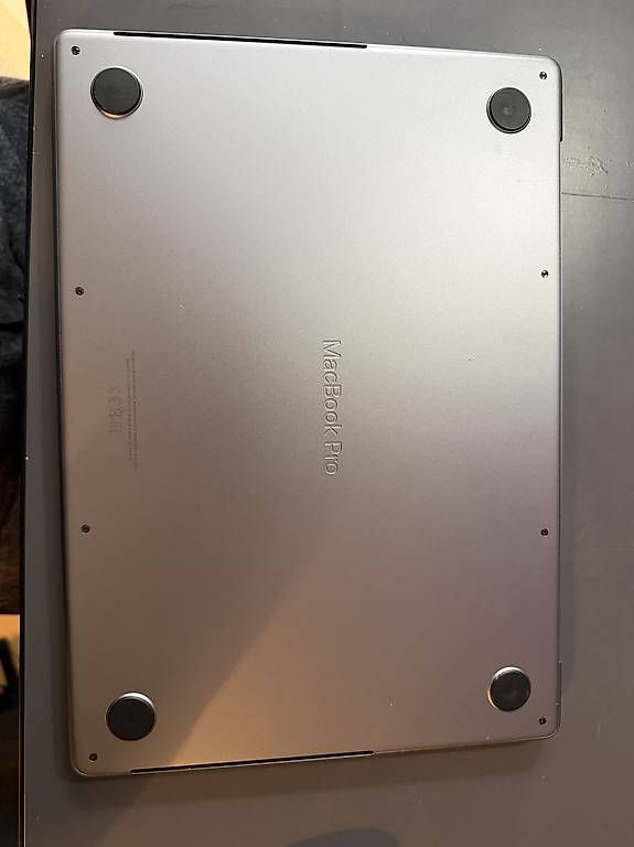 Apple Notebook: Macbook Pro – Usato da solothurn venduto da googWIL 1