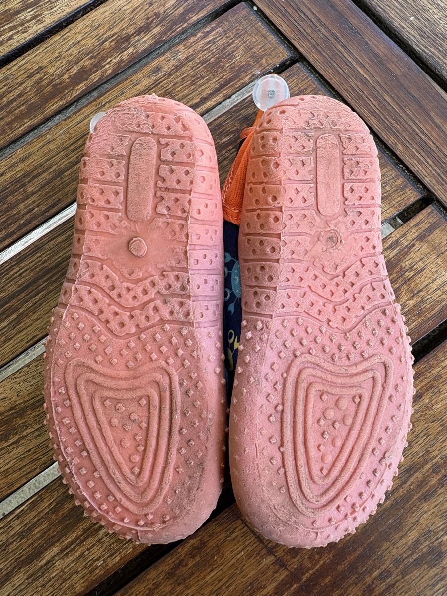 Scarpe per ragazzi: Wasserschuhe Grösse 26 – Usato da Mägenwil venduto da Dabelu 2