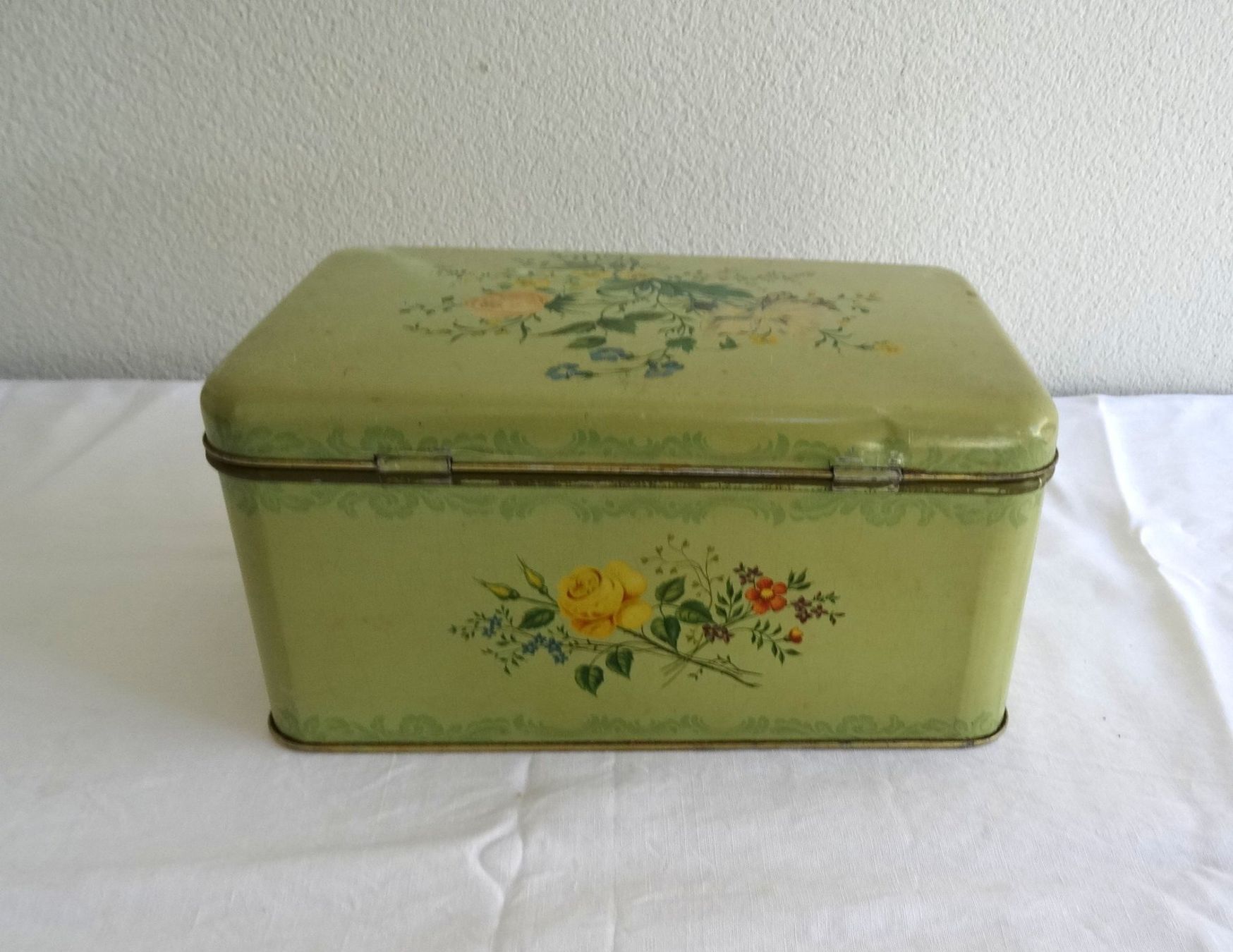AluBox Dosen: Vintage Biskuitbüchse – Gebraucht aus Minusio von Mer66 3