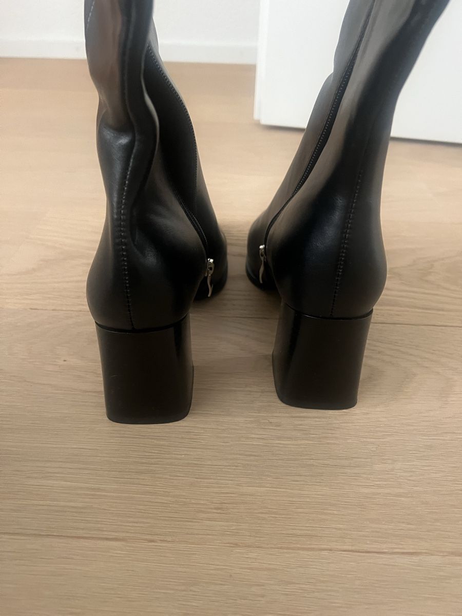 Damenschuhe: Stiefel von About You – Neu (gemäss Beschreibung) aus Rickenbach SZ von indira018 1