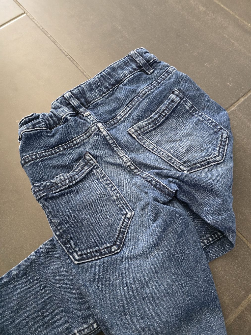 Pantalons: Jeans Alive Grösse 134 – D'occasion à Unterentfelden par Panda-87 3