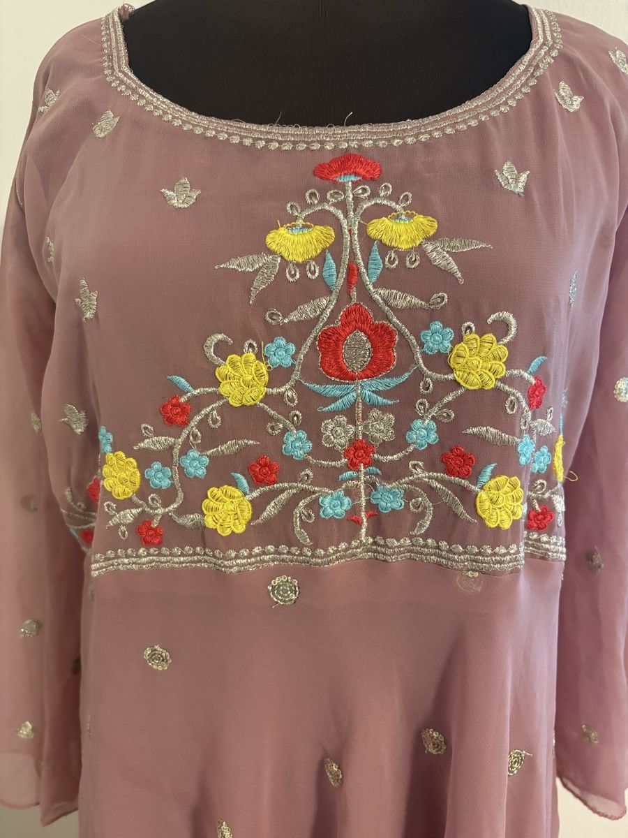 Vestiti: Promkleid bestickt lila handgemachte  – Usato da Bösingen venduto da ash_jnn8 1