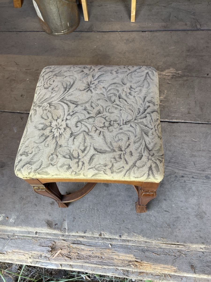 Sgabelli: Hocker Nussbaum – Usato da Almens venduto da bsundrix 1