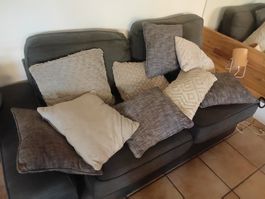 9 Kissen mit abnehmbaren und waschbaren Kissenhüllen