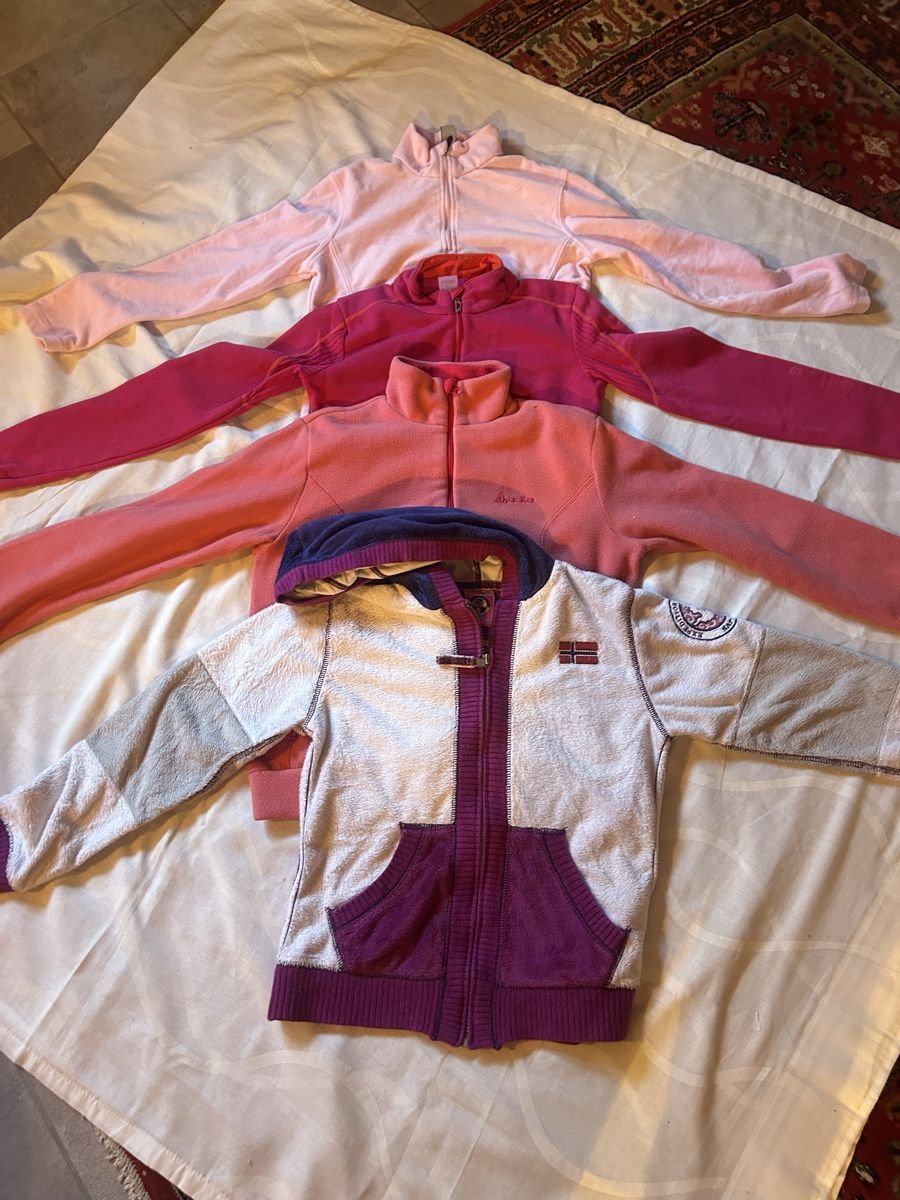 Lotti & Set di vestiti: Mega Kleider Paket Gr. 152-158 – Usato da Roveredo GR venduto da Keks78 1