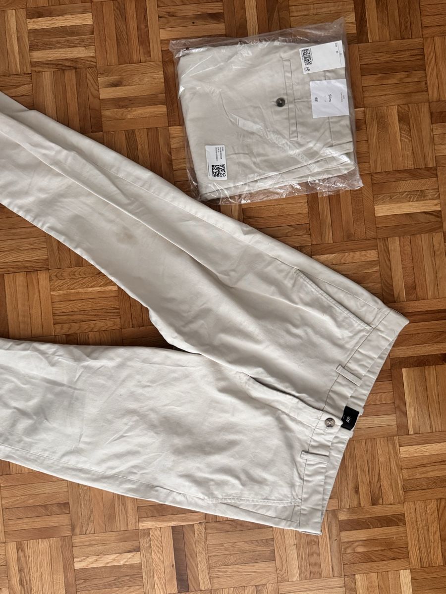 Pantaloni: New h&m chino pants – Nuovo e nell'imballaggio originale da Genève venduto da Lou_Mgw