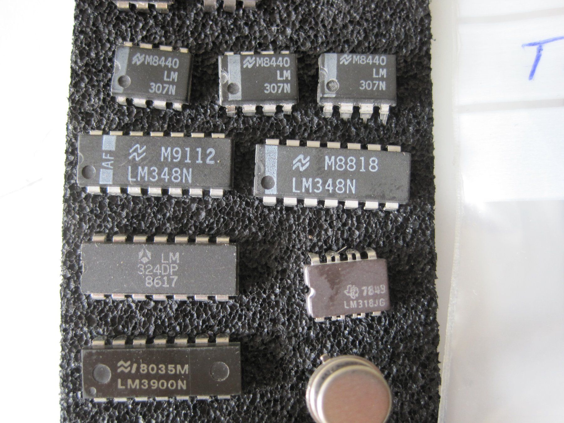 Composants électroniques: Grosse Menge Operational Amplifiers – Neuf (Voir description) à Dietwil par Jaenzi 2