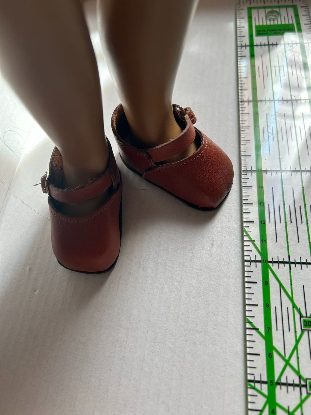 Puppen: Puppenschuhe aus Leder – Gebraucht aus Wil SG von Nvik