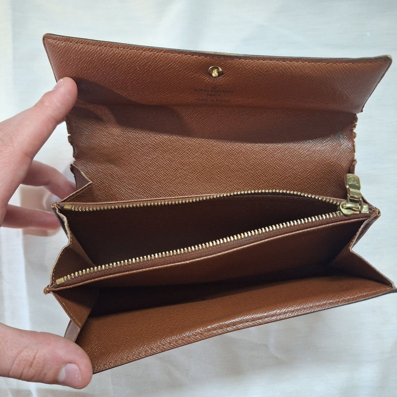Louis Vuitton Portemonnaie: Louis Vuitton Sarah Wallet – Monogram Canvas – Gebraucht aus Kilchberg ZH von mrmame 2