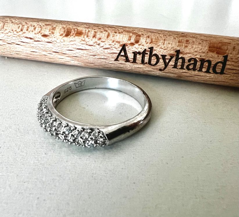 HÜBSCHER SILBER RING 925 MIT DREIFACHEM ZIRKONIA KRANZ | Kaufen auf Ricardo