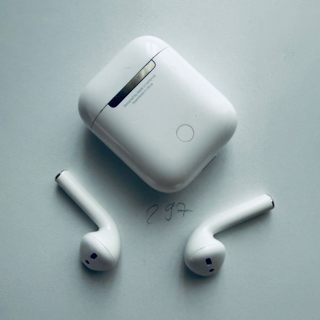 Apple Cuffie: Original Apple AirPods 2 Gen. Wireless Kopfhörer & Case – Usato da Basel venduto da MY.AIRPODS.SHOP 3