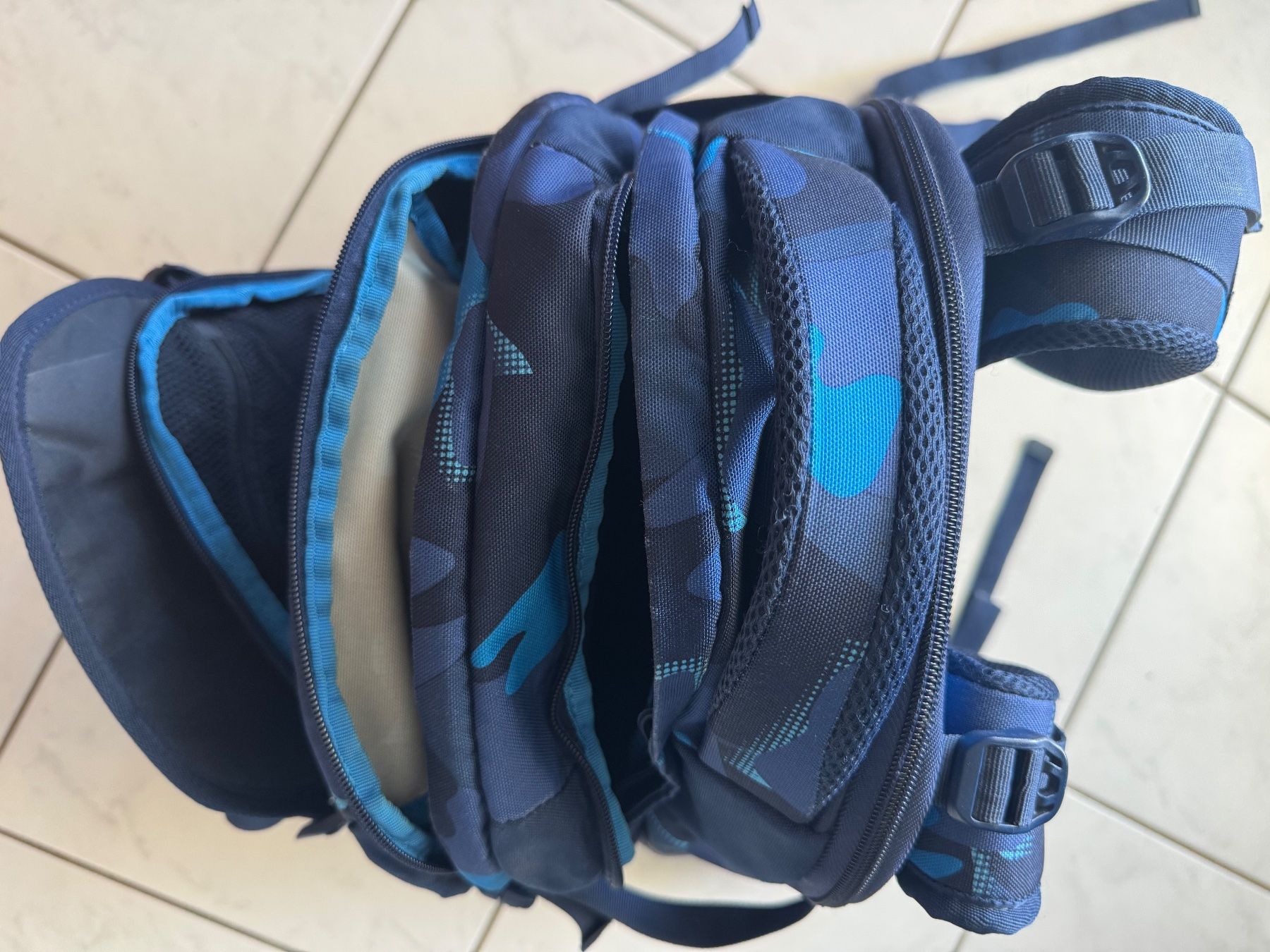 Satch Rucksäcke: Satch Troublemaker Schulrucksack inkl. Sportbeutel – Gebraucht aus Bassersdorf von mmikolaj 4