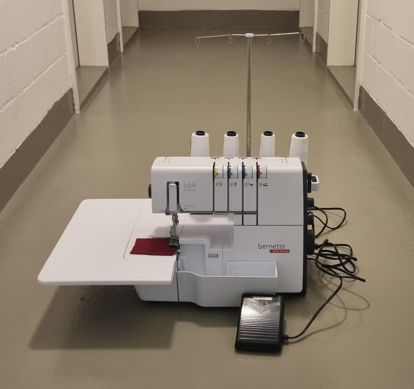 Bernina Nähmaschinen: Bernette Airlock B64 – Gebraucht aus Au ZH von Bandit66