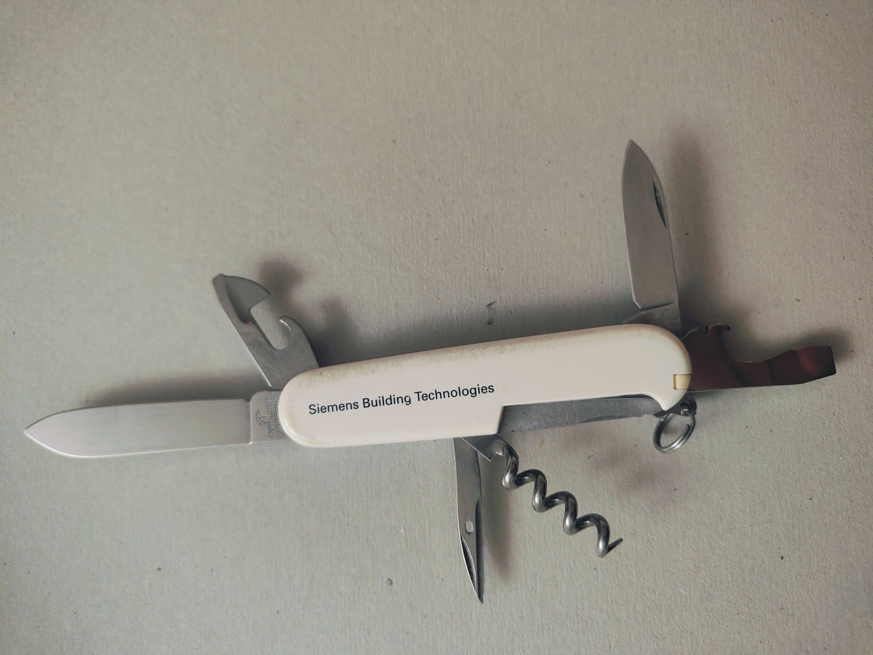 Victorinox Coltelli tascabile: Victorinox Sackmesser – Usato da Olten venduto da Mezopotamya 2