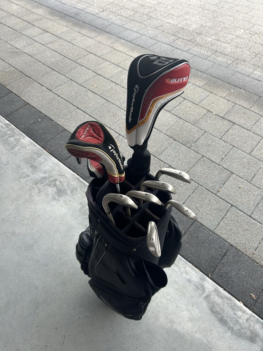 Taylor Made Mazze & Set: TaylorMade Golfset inkl. Puma Golfbag – Usato da Hergiswil NW venduto da kimwettstein 1