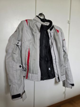 Sommer Motorradjacke für Damen, Grösse S, Top Zustand!